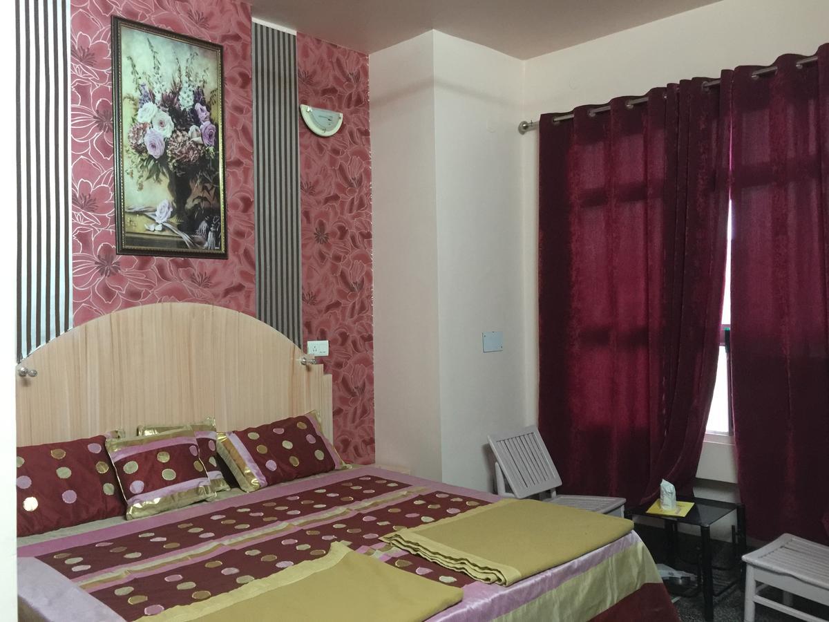 Harsh Hotel Suratgarh Exterior photo